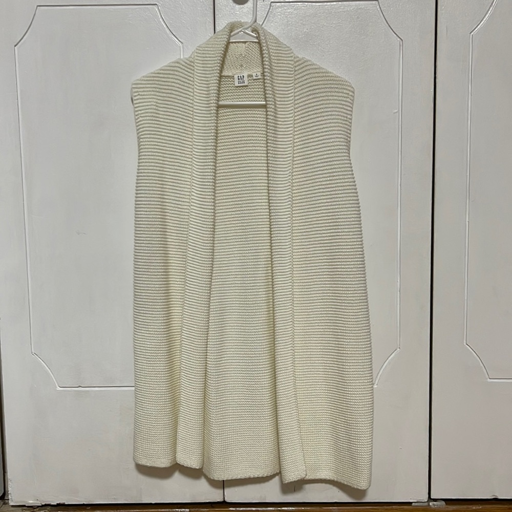 Gap Women’s long sweater vest